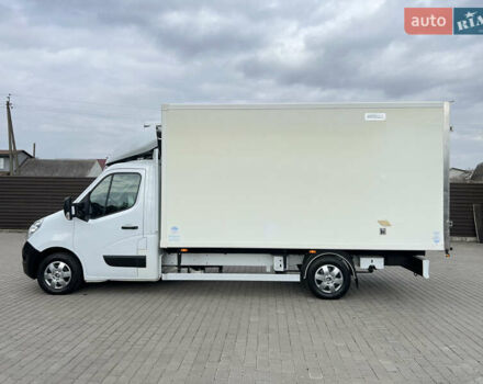 Белый Рено Мастер, объемом двигателя 2.3 л и пробегом 300 тыс. км за 20700 $, фото 11 на Automoto.ua