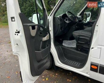 Белый Рено Мастер, объемом двигателя 2.3 л и пробегом 179 тыс. км за 21500 $, фото 40 на Automoto.ua