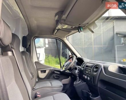 Белый Рено Мастер, объемом двигателя 2.3 л и пробегом 210 тыс. км за 18800 $, фото 31 на Automoto.ua