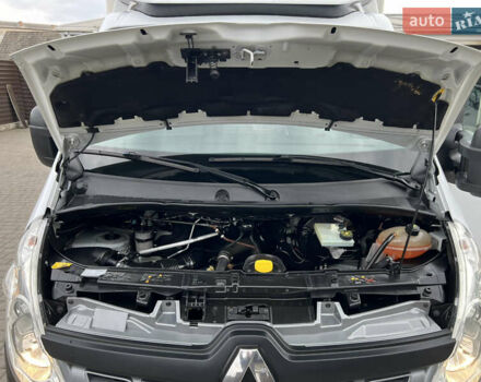 Белый Рено Мастер, объемом двигателя 2.3 л и пробегом 300 тыс. км за 20700 $, фото 31 на Automoto.ua