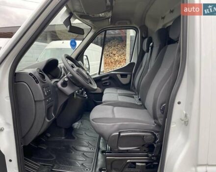 Белый Рено Мастер, объемом двигателя 2.3 л и пробегом 215 тыс. км за 17890 $, фото 31 на Automoto.ua