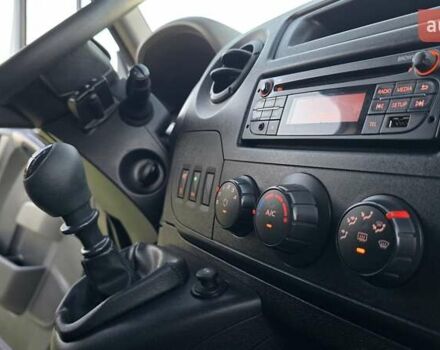 Белый Рено Мастер, объемом двигателя 2.3 л и пробегом 189 тыс. км за 19500 $, фото 25 на Automoto.ua