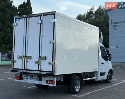 Белый Рено Мастер, объемом двигателя 0 л и пробегом 293 тыс. км за 23000 $, фото 9 на Automoto.ua