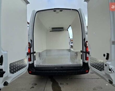 Белый Рено Мастер, объемом двигателя 2.3 л и пробегом 178 тыс. км за 19500 $, фото 1 на Automoto.ua