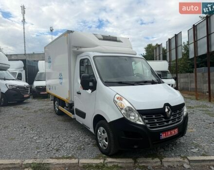 Белый Рено Мастер, объемом двигателя 2.3 л и пробегом 235 тыс. км за 21900 $, фото 1 на Automoto.ua