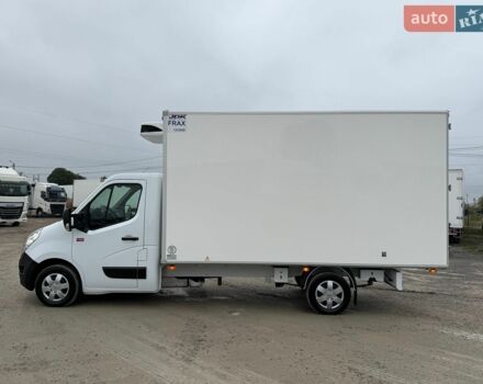 Белый Рено Мастер, объемом двигателя 2.3 л и пробегом 256 тыс. км за 23499 $, фото 3 на Automoto.ua