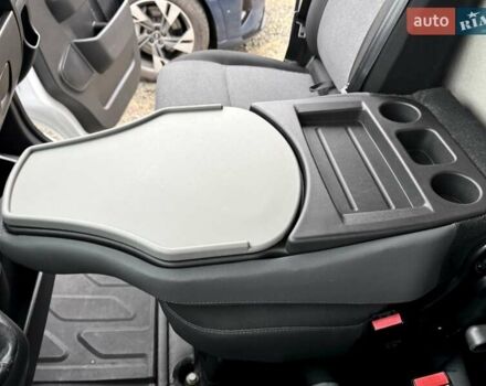 Белый Рено Мастер, объемом двигателя 2.3 л и пробегом 210 тыс. км за 18500 $, фото 21 на Automoto.ua