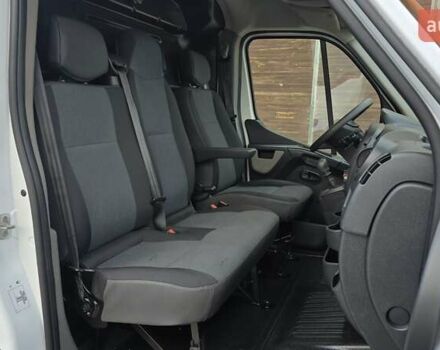 Белый Рено Мастер, объемом двигателя 2.3 л и пробегом 178 тыс. км за 19500 $, фото 25 на Automoto.ua