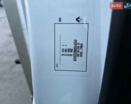 Белый Рено Мастер, объемом двигателя 2.3 л и пробегом 239 тыс. км за 21900 $, фото 20 на Automoto.ua