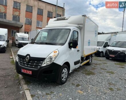Белый Рено Мастер, объемом двигателя 2.3 л и пробегом 235 тыс. км за 21900 $, фото 3 на Automoto.ua