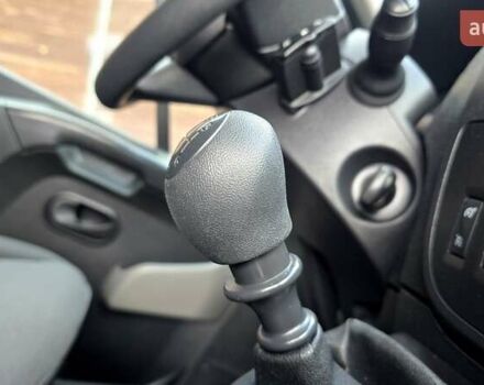 Белый Рено Мастер, объемом двигателя 2.3 л и пробегом 178 тыс. км за 19500 $, фото 20 на Automoto.ua