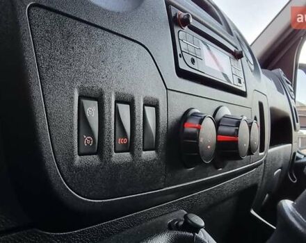 Белый Рено Мастер, объемом двигателя 2.3 л и пробегом 172 тыс. км за 18700 $, фото 25 на Automoto.ua