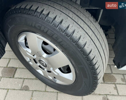 Белый Рено Мастер, объемом двигателя 2.3 л и пробегом 260 тыс. км за 19500 $, фото 46 на Automoto.ua