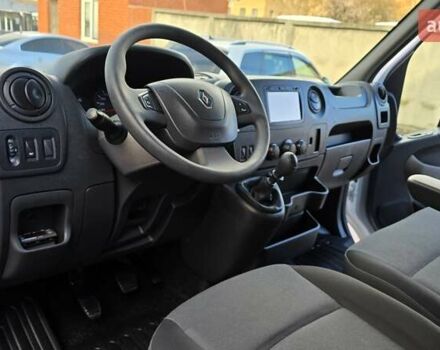 Белый Рено Мастер, объемом двигателя 2.3 л и пробегом 178 тыс. км за 19500 $, фото 11 на Automoto.ua