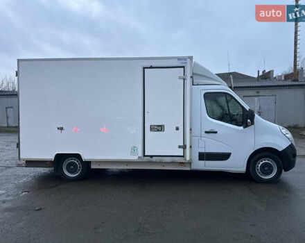 Белый Рено Мастер, объемом двигателя 2.3 л и пробегом 239 тыс. км за 21900 $, фото 4 на Automoto.ua