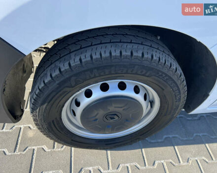 Білий Рено Мастєр, об'ємом двигуна 2.3 л та пробігом 190 тис. км за 22800 $, фото 24 на Automoto.ua