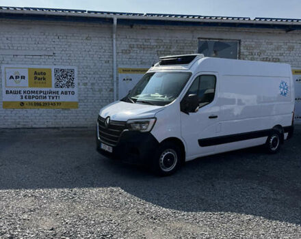 Белый Рено Мастер, объемом двигателя 0 л и пробегом 209 тыс. км за 21500 $, фото 1 на Automoto.ua