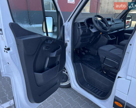 Білий Рено Мастєр, об'ємом двигуна 2.3 л та пробігом 190 тис. км за 22800 $, фото 27 на Automoto.ua