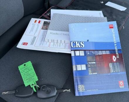 Белый Рено Мастер, объемом двигателя 2.3 л и пробегом 270 тыс. км за 23600 $, фото 48 на Automoto.ua