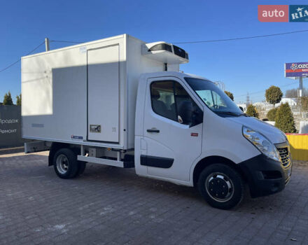 Белый Рено Мастер, объемом двигателя 2.3 л и пробегом 253 тыс. км за 26400 $, фото 2 на Automoto.ua