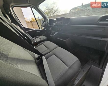 Білий Рено Мастєр, об'ємом двигуна 0 л та пробігом 167 тис. км за 22200 $, фото 9 на Automoto.ua