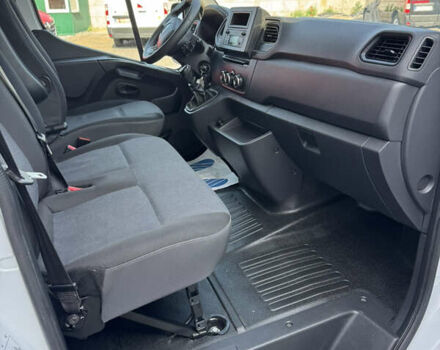 Белый Рено Мастер, объемом двигателя 0 л и пробегом 209 тыс. км за 21500 $, фото 14 на Automoto.ua