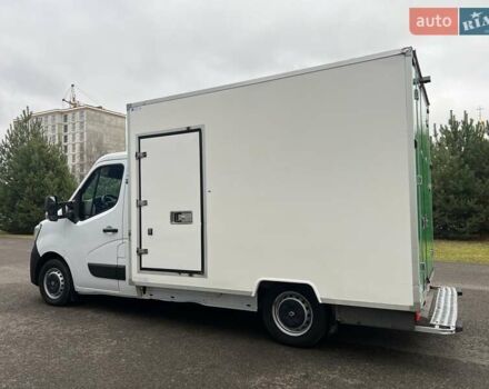 Белый Рено Мастер, объемом двигателя 2.3 л и пробегом 215 тыс. км за 19900 $, фото 3 на Automoto.ua