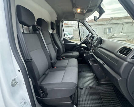 Білий Рено Мастєр, об'ємом двигуна 2.3 л та пробігом 194 тис. км за 22399 $, фото 12 на Automoto.ua