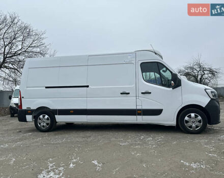 Белый Рено Мастер, объемом двигателя 2.3 л и пробегом 247 тыс. км за 28500 $, фото 3 на Automoto.ua