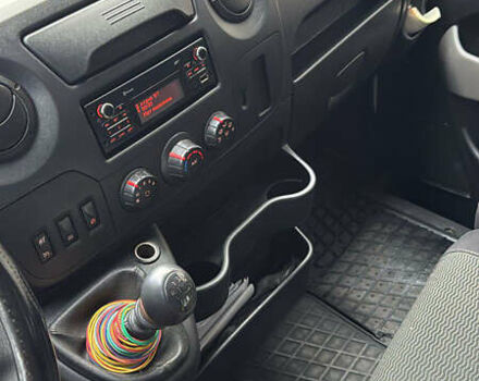 Белый Рено Мастер, объемом двигателя 2.3 л и пробегом 278 тыс. км за 21500 $, фото 14 на Automoto.ua