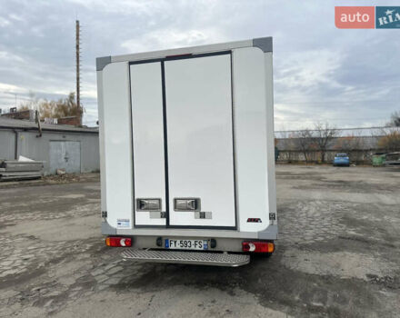 Білий Рено Мастєр, об'ємом двигуна 2.3 л та пробігом 194 тис. км за 22399 $, фото 5 на Automoto.ua