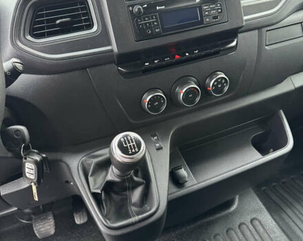 Белый Рено Мастер, объемом двигателя 0 л и пробегом 171 тыс. км за 23800 $, фото 11 на Automoto.ua