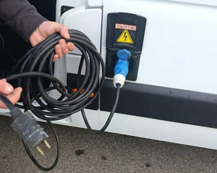 Белый Рено Мастер, объемом двигателя 2.3 л и пробегом 278 тыс. км за 21500 $, фото 19 на Automoto.ua