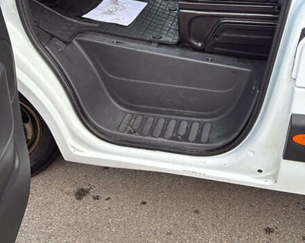 Белый Рено Мастер, объемом двигателя 2.3 л и пробегом 278 тыс. км за 21500 $, фото 18 на Automoto.ua