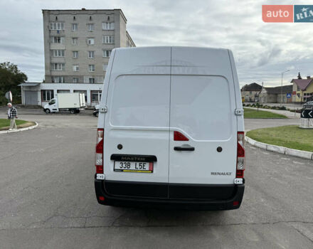 Белый Рено Мастер, объемом двигателя 2.3 л и пробегом 276 тыс. км за 22900 $, фото 5 на Automoto.ua
