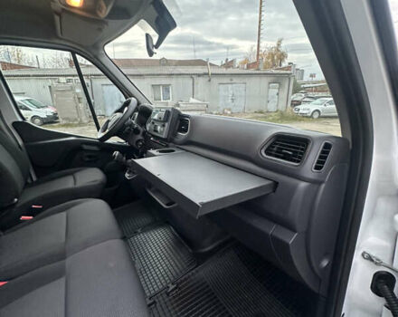 Білий Рено Мастєр, об'ємом двигуна 2.3 л та пробігом 194 тис. км за 22399 $, фото 17 на Automoto.ua