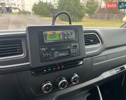 Белый Рено Мастер, объемом двигателя 2.3 л и пробегом 215 тыс. км за 19900 $, фото 15 на Automoto.ua