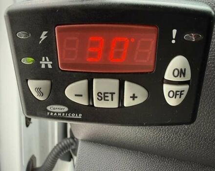 Белый Рено Мастер, объемом двигателя 2.3 л и пробегом 280 тыс. км за 27700 $, фото 28 на Automoto.ua