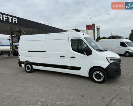 Белый Рено Мастер, объемом двигателя 2.3 л и пробегом 276 тыс. км за 22900 $, фото 3 на Automoto.ua