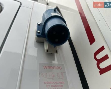 Білий Рено Мастєр, об'ємом двигуна 2.3 л та пробігом 215 тис. км за 19900 $, фото 13 на Automoto.ua