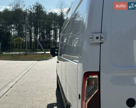 Белый Рено Мастер, объемом двигателя 2.3 л и пробегом 220 тыс. км за 22300 $, фото 18 на Automoto.ua