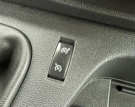 Белый Рено Мастер, объемом двигателя 2.3 л и пробегом 280 тыс. км за 27700 $, фото 45 на Automoto.ua