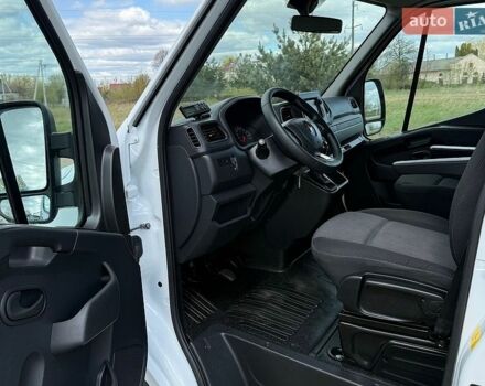 Белый Рено Мастер, объемом двигателя 2.3 л и пробегом 288 тыс. км за 27600 $, фото 27 на Automoto.ua