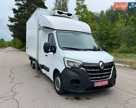 Белый Рено Мастер, объемом двигателя 2.3 л и пробегом 330 тыс. км за 26999 $, фото 3 на Automoto.ua