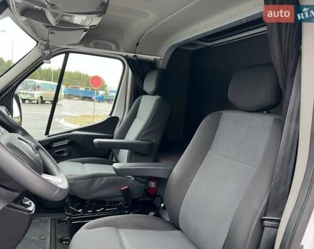 Белый Рено Мастер, объемом двигателя 2.3 л и пробегом 317 тыс. км за 25999 $, фото 42 на Automoto.ua