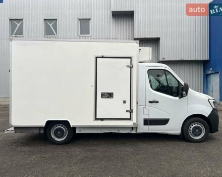 Белый Рено Мастер, объемом двигателя 2.3 л и пробегом 215 тыс. км за 19900 $, фото 8 на Automoto.ua