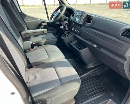 Белый Рено Мастер, объемом двигателя 2.3 л и пробегом 252 тыс. км за 26900 $, фото 36 на Automoto.ua