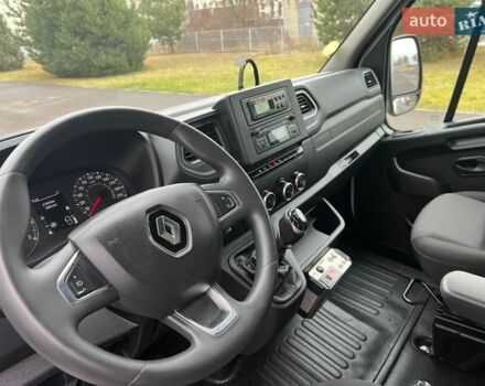 Белый Рено Мастер, объемом двигателя 2.3 л и пробегом 215 тыс. км за 19900 $, фото 18 на Automoto.ua