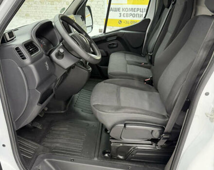 Белый Рено Мастер, объемом двигателя 0 л и пробегом 236 тыс. км за 21800 $, фото 19 на Automoto.ua