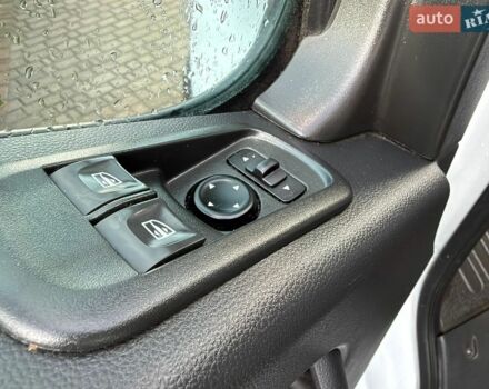 Белый Рено Мастер, объемом двигателя 2.3 л и пробегом 278 тыс. км за 25500 $, фото 84 на Automoto.ua